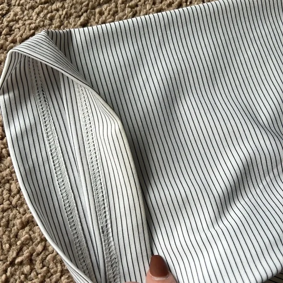 Peter Millar Crown Sport Summer Comfort White Black Stripe Polo Golf Shirt (B3) - Picture 4 of 8